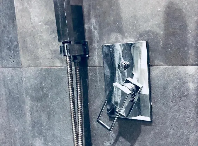 Alojamento de Acomodação e Pequeno-almoço Gians 4*